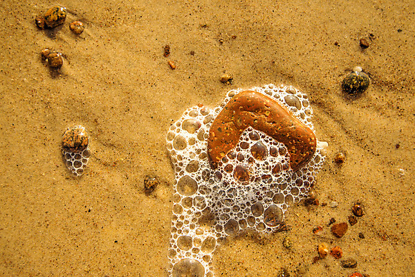 포토 JPG 해외이미지 유럽 바다 여행 백그라운드 벽지 휴가 사람없음 물 검은색 거품 젖음 조약돌 흰색 서핑 분무기 해외포토 자연요소 나라 컬러 돌_바위 수상스포츠 파일형식 이미지허브