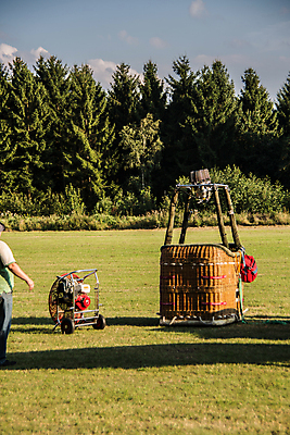 포토 JPG 해외이미지 주간 풍경 사람없음 야외 바구니 열기구 부속품 해외포토 자연요소 항공교통 오브젝트 파일형식 이미지허브