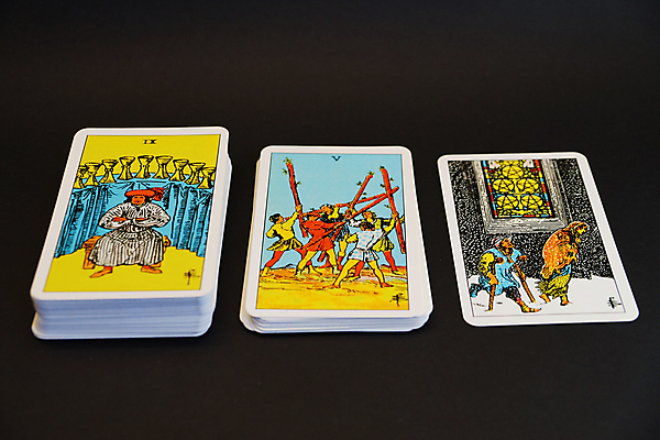 포토 JPG 해외이미지 실루엣 백그라운드 미래 사람없음 독서 어둠 신용카드 행운 재산 야간 예측 신비 갑판 심볼 점성술 팩 마법 미신 초능력 해외포토 자연요소 컨셉 배_교통 촬영기법 금융 화장품 파일형식 이미지허브