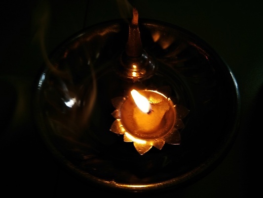 포토 JPG 해외이미지 디자인 가구 백그라운드 컨셉 일러스트 전구 유리 탁자 조명 주택 아이디어 사람없음 내부 그래픽 장식 빛 세트 사무실 금속 힘 방 장비 에너지 흰색 램프 플랫 심볼 오브젝트 백열등 천장 복고 빛망울 혁명 고립 광 발명 스타일 해외일러스트 컬러 생활용품 비즈니스 재질 건물 파일형식 이미지허브