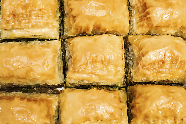 포토 JPG 해외이미지 전통 아시아 문화 음식 백그라운드 재료 디저트 요리 동양인 사람없음 과자 카페 기쁨 빵집 견과류 흰색 신선 황금 중앙 달콤 맛 설탕 굽기 지중해 먹기 반죽 호두 시럽 꿀 동쪽 칠면조 그리스인 고립 라마단 아랍어 어려움 페스츄리 피스타치오 개암 바클라바 해외포토 서양인 열매 감정 나라 빵 바다 컬러 컨셉 모션 조류 인종 상점 구이 방향 파일형식 이미지허브