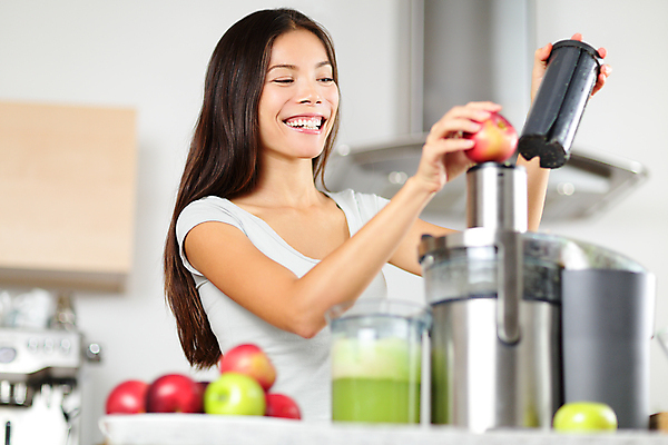 포토 JPG 해외이미지 라이프스타일 여자 행복 음료 음식 잎 다이어트 채소 과일 건강 한명 사람 동양인 초록색 주방 기계 주스 마시기 신선 사과 먹기 유기농 날것 만들기 스무디 채식주의자 디톡스 비건 해외포토 식물 1 웰빙 감정 컬러 모션 인종 생활 채식 파일형식 이미지허브