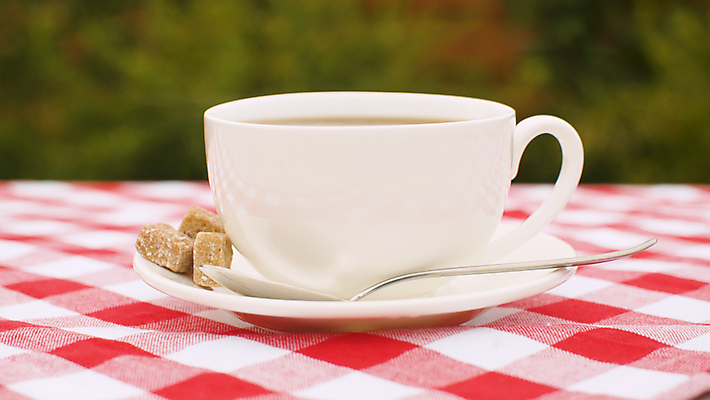 포토 JPG 해외이미지 전통 라이프스타일 음료 컨셉 자연 탁자 아침 휴식 건강 사람없음 야외 목재 컵 정원 흰색 시골 신선 뜨거움 닫기 맛 아침식사 수증기 찻잔 갈증 설탕 날것 장면 내추럴 정물화 해외포토 주간 나무 식기 컬러 가구 재료 모션 잔 생활 식사 그림 생태계 파일형식 이미지허브