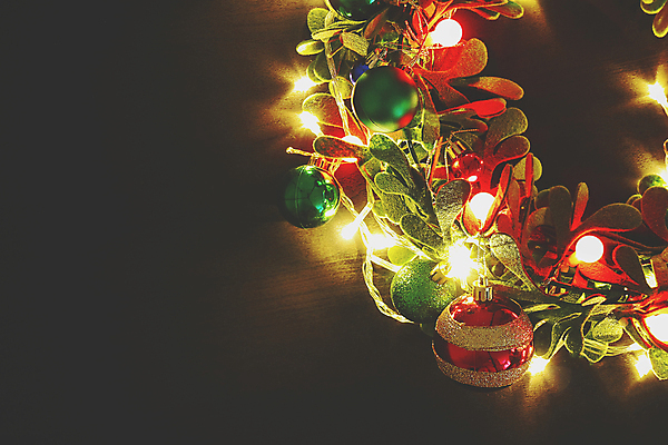 포토 JPG 해외이미지 나무 디자인 계절 행복 분홍색 백그라운드 크리스마스 겨울 패턴 공 휴가 새로움 프레임 사람없음 목재 장식 빨간색 초록색 파란색 빛 축제 화환 어둠 수확 흰색 나뭇가지 축하 인사 소나무 원형 신용카드 황금 정상 연도 질감 전나무 해외포토 도형 식물 기념일 꽃 감정 컬러 컨셉 무늬 농업 재료 금융 예절 파일형식 이미지허브