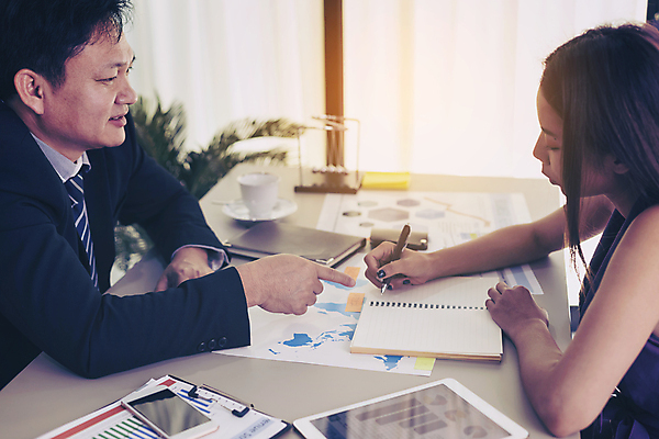 포토 JPG 해외이미지 디자인 백그라운드 컨셉 패턴 비즈니스 통신 추상 미래 설계 사람 두명 사무실 디지털 자료 정보 비즈니스맨 감각 발표 선택 암호 큼 예측 분석 정사각형 만들기 혁명 경영 마케팅 혼란 해외포토 도형 남자 무늬 모션 직장인 크기 파일형식 이미지허브