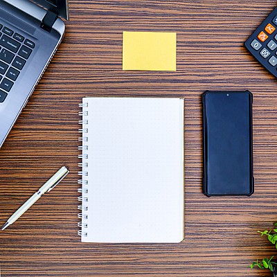 포토 JPG 해외이미지 디자인 교육 종이 백그라운드 컨셉 패턴 비즈니스 학교 탁자 직장 창조 사람없음 목재 책 금융 노트북 컴퓨터 사무실 펜 갈색 노란색 우주 쪽지 공책 공백 흰색 키보드 업무 작업장 정상 책상 오브젝트 문제집 바인더 시트 패드 체크리스트 키패드 목업 카피스페이스 해외포토 나무 산업 컬러 가구 무늬 회사 재료 문구용품 경제 전자제품 필기구 사무용품 작업 파일형식 이미지허브