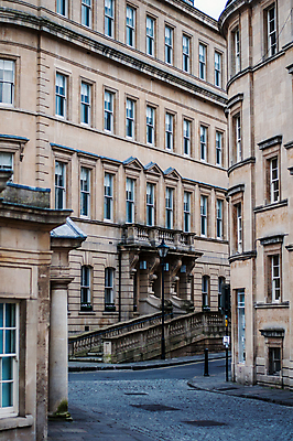 포토 JPG 해외이미지 창문 거리 사람없음 건물 도시풍경 바위 시티라이프 해외포토 라이프스타일 건축물 풍경 돌_바위 도시 파일형식 이미지허브