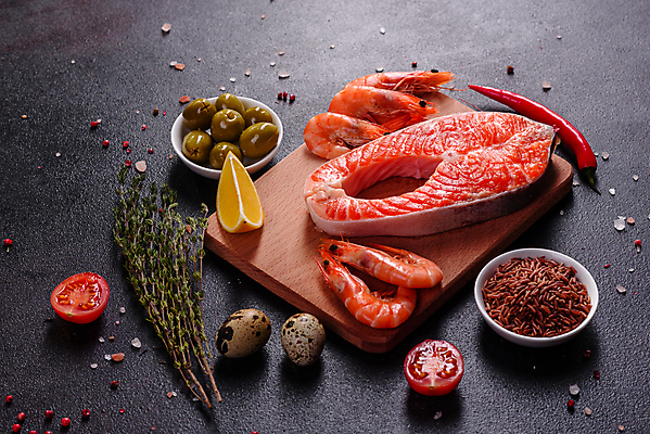 포토 JPG 해외이미지 접시 음식 탁자 요리 사람없음 신선 레몬 허브 해산물 소금 연어 로즈메리 해외포토 식물 식기 가구 과일 어류 파일형식 이미지허브