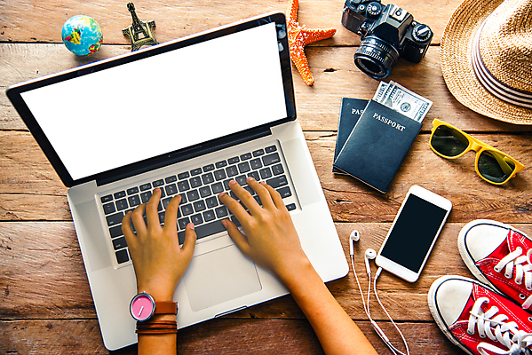 포토 JPG 해외이미지 손 여자 남자 여행 백그라운드 컨셉 세계지도 인터넷 비즈니스 장신구 가족 휴가 실내 사람 사람없음 목재 노트북 스마트폰 세계 여행객 카메라 수확 가리킴 플랫 계획 나침반 가죽 모험가 책상 오브젝트 온라인쇼핑 나눔 발견 대패 제어 가상 목차 해외포토 나무 가구 지도 농업 재료 관계 손짓 내부 신체부위 전자제품 핸드폰 스마트기기 쇼핑 온라인 파일형식 이미지허브