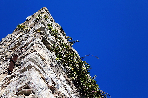 포토 JPG 해외이미지 벽 하늘 벽돌 건조 사람없음 파란색 탑 블록 중세 각도 암초 옛날 해외포토 건축물 컬러 역사 파일형식 이미지허브