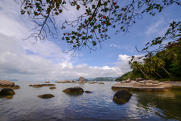 포토 JPG 해외이미지 구름 바다 자연 하늘 사람없음 야외 가로 물 파란색 환경 분위기 캘리포니아 말레이시아 수평선 해외포토 자연요소 아시아 컬러 컨셉 미국 생태계 파일형식 이미지허브