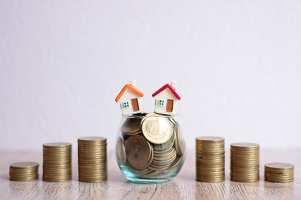 포토 JPG 해외이미지 손 백그라운드 컨셉 돈 비즈니스 태국 유리 성공 사람없음 금융 경제 금속 동전 저축 성장 흰색 항아리 절약 변화 재산 황금 컨테이너 은퇴 가득함 심볼 투자 이익 대출 계좌 고립 관심 수입 예산 자금 페니 해외포토 산업 아시아 컬러 재질 신체부위 도자기 파일형식 이미지허브