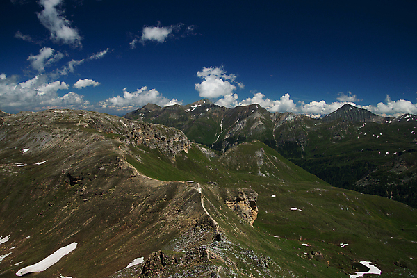 포토 JPG 해외이미지 도로 자연 산 거리 풍경 사람없음 여름 오스트리아 알프스 7월 잘츠부르크 해외포토 계절 유럽 길 교통시설 날짜 생태계 파일형식 이미지허브