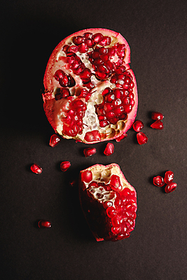 포토 JPG 해외이미지 검은배경 사람없음 석류 석류알 해외포토 백그라운드 과일 검은색 파일형식 이미지허브