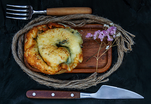 포토 JPG 해외이미지 전통 접시 꽃 음식 빵 백그라운드 채소 디저트 치즈 건강 요리 사람없음 목재 노란색 케이크 숟가락 식사 저녁식사 빵집 튀김 흰색 신선 달콤 맛 아침식사 작음 설탕 굽기 먹기 밀가루 시금치 버터 프랑스어 점심식사 이스트 페스츄리 핸드메이드 해외포토 나무 식물 문자 식기 컬러 컨셉 재료 모션 유제품 수저 상점 크기 가루 구이 파일형식 이미지허브