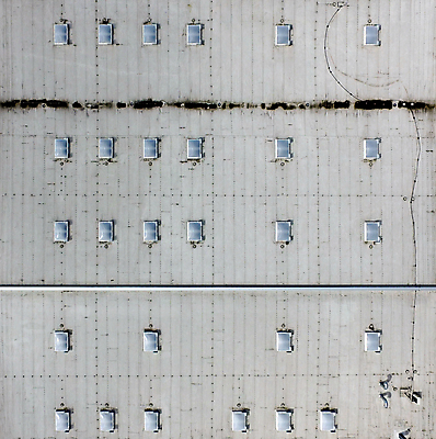 포토 JPG 해외이미지 외관 산업 백그라운드 패턴 비즈니스 건축양식 창문 공장 유리 지붕 추상 주택 안테나 사람없음 야외 건물 금속 회색 도시 플랫 정상 옥상 묘사 창고 질감 상업 드론 엘리먼트 조감도 철강 펠트 해외포토 건축물 건축 컬러 무늬 통신 공업 재질 파일형식 천_직물 이미지허브