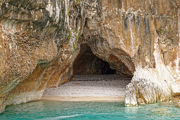포토 JPG 해외이미지 모래 바다 섬 여행 자연 하늘 휴가 산 수영장 풍경 사람없음 야외 물 여름 파란색 햇빛 맑음 이탈리아 바위 만 동굴 지중해 에메랄드 암초 내추럴 터키석 해외포토 자연요소 계절 유럽 컬러 날씨 태양 돌_바위 보석 생태계 파일형식 이미지허브