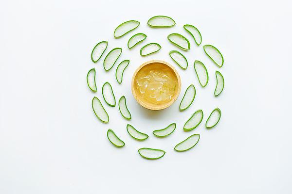 포토 JPG 해외이미지 스튜디오촬영 단면 실내 사람없음 하이앵글 흰배경 나무그릇 알로에 플랫레이 해외포토 식물 그릇 뷰포인트 백그라운드 내부 목재 흰색 플랫 파일형식 이미지허브