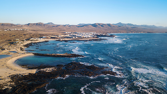 포토 JPG 해외이미지 모래 파도 바다 섬 여행 자연 하늘 휴가 산 건조 안테나 파노라마 풍경 사람없음 야외 물 여름 파란색 사막 도시 만 스페인 언덕 조감도 파라다이스 수평선 해외포토 자연요소 계절 유럽 컬러 통신 촬영기법 생태계 파일형식 이미지허브