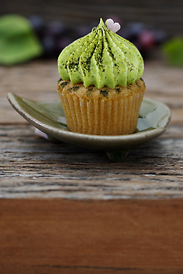 포토 JPG 해외이미지 종이 음식 백그라운드 크리스마스 다이어트 탁자 휴가 디저트 새해 기념 사람없음 장식 컵 초록색 갈색 파티 과자 케이크 얼음 희망 빵집 축하 신선 생일 고급 달콤 맛 컵케이크 굽기 먹기 크림 머핀 칼로리 버터 페스츄리 핸드메이드 프로스팅 해외포토 자연요소 식기 기념일 감정 빵 컬러 가구 컨셉 모션 건강 이벤트 상점 구이 제빵 파일형식 이미지허브