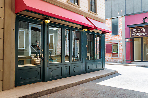 포토 JPG 해외이미지 도로 비즈니스 건축양식 창문 벽돌 거리 주택 그림자 풍경 사람없음 야외 건물 빛 도시풍경 문 상점 할로윈 수확 램프 도시 모서리 닫기 도심 야간 저녁 복고 장면 소매 빛망울 파산 그런지 빈민가 시카고 옛날 카피스페이스 해외포토 자연요소 건축물 건축 길 농업 교통시설 모션 조명 금융 미국 공백 파일형식 이미지허브