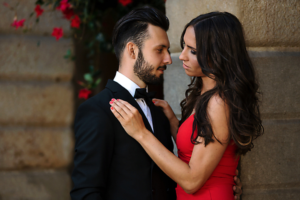 포토 JPG 해외이미지 모델 라이프스타일 커플 드레스 남자 행복 2 데이트 관계 키스 갈색머리 함께함 사랑 정장 성인 두명 빨간색 파티 유행 검은색 표현 비즈니스맨 화려 날짜 클래식 고급 우아함 유혹 열정 스타일 해외포토 헤어스타일 옷 감정 컬러 컨셉 비즈니스 사람 이벤트 생활 직장인 애정표현 파일형식 이미지허브