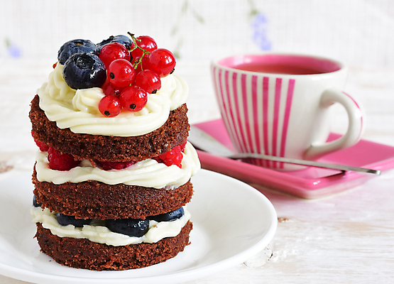 포토 JPG 해외이미지 커피 티타임 사람없음 케이크 달콤 커피잔 티스푼 생크림 베리 해외포토 음료 과일 휴식 디저트 잔 숟가락 맛 크림 파일형식 이미지허브