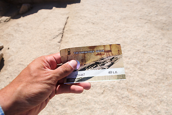 포토 JPG 해외이미지 문화 여행 건축양식 아프리카 자연 벽돌 이집트 사람없음 조각상 여행객 사막 바위 무덤 기둥 사찰 역사 끝 폐허 지역 아라비아 목각 고고학 서쪽 오벨리스크 파라오 파멸 해외포토 교육 건축 나라 컨셉 종교건축 사람 조형물 돌_바위 방향 생태계 파일형식 소멸 이미지허브