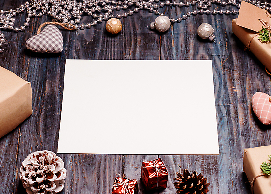 포토 JPG 해외이미지 종이 크리스마스 탁자 전등 새해 프레임 선물 사람없음 크리스마스트리 마음 소나무 황금 전나무 목업 해외포토 나무 기념일 가구 조명 파일형식 이미지허브