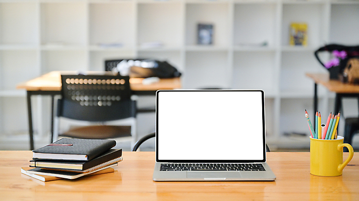 포토 JPG 해외이미지 직업 라이프스타일 디자인 교육 가구 컨셉 의자 비즈니스 창문 탁자 책장 직장 실내 사람없음 내부 목재 옆모습 책 노트북 컴퓨터 사무실 연필 펜 우주 디지털 모니터 공책 공백 방 장비 업무 작업실 디자이너 책상 오브젝트 목업 스타일 카피스페이스 해외포토 나무 뷰포인트 생활용품 회사 재료 문구용품 학용품 생활 전자제품 필기구 작업 파일형식 이미지허브