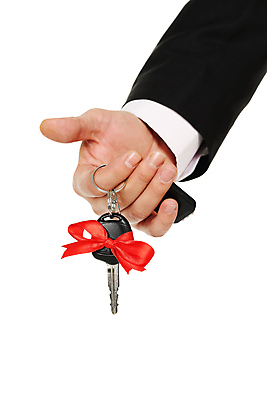 포토 JPG 해외이미지 손 리본 컨셉 자동차 열쇠 새로움 선물 사람없음 쇼핑 세일 문 흰색 축하 오픈 재산 고급 구매 심볼 오브젝트 시작 주기 약속 잠금 공포 딜러 멀리 소매 주인 고립 자동 제어 해외포토 육상교통 컬러 모션 신체부위 금융 보안 파일형식 이미지허브