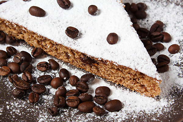 포토 JPG 해외이미지 전통 접시 커피 음식 조각 재료 부분 탁자 디저트 콩 건강 사람없음 갈색 케이크 초콜릿 얼음 식사 어둠 카페 빵집 흰색 대접 사발 달콤 맛 아침식사 설탕 굽기 먹기 크림 아로마 머핀 칼로리 코코아 브라우니 카카오 페스츄리 핸드메이드 티라미수 해외포토 자연요소 식기 음료 빵 컬러 가구 컨셉 모션 곡류 상점 사기그릇 구이 파일형식 이미지허브