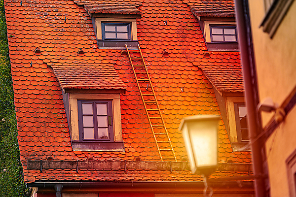 포토 JPG 해외이미지 외관 유럽 여행 건축양식 창문 지붕 벽돌 주택 독일 사람없음 건물 초록색 계단 일몰 등불 도시 재산 타일 묘사 타운 옛날 진짜 해외포토 건축물 건축 나라 컬러 조명 금융 노을 파일형식 이미지허브