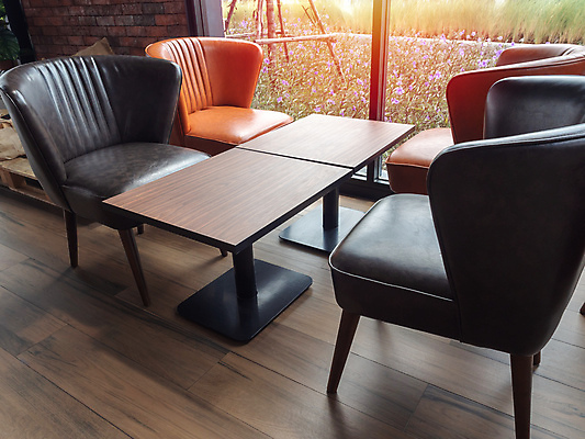 포토 JPG 해외이미지 디자인 꽃 가구 백그라운드 쿠션 의자 오렌지 창문 유리 탁자 휴식 바닥 실내 사람없음 내부 목재 장식 빛 세트 소파 햇빛 갈색 우주 식당 정원 검은색 봄 카페 수확 바 고급 우아함 복고 심플 카페테리아 리빙 다락방 스타일 해외포토 나무 식물 계절 컬러 생활용품 컨셉 농업 과일 재료 재질 태양 상점 파일형식 이미지허브