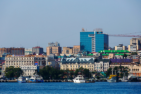 포토 JPG 해외이미지 산업 아시아 도로 바다 섬 여행 비즈니스 건축양식 하늘 뿔 파노라마 풍경 사람없음 건물 물 도시풍경 태양 항구 일몰 화물 도시 만 보트 황금 컨테이너 기중기 무역 상업 러시아 해안도시 포트 무거움 동쪽 러시아인 로딩 터미널 수평선 해외포토 자연요소 서양인 건축물 건축 유럽 나라 길 배_교통 교통시설 촬영기법 노을 운송업 중장비 무게 방향 파일형식 이미지허브