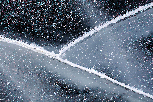 포토 JPG 해외이미지 계절 호수 백그라운드 겨울 패턴 자연 표면 추상 사람없음 파란색 냉동 얼음 추위 흰색 투명 시원함 크리스탈 북극 순수 질감 빙하 서리 러시아 내추럴 시베리아 해외포토 자연요소 유럽 컬러 컨셉 무늬 광석 극지방 생태계 파일형식 이미지허브