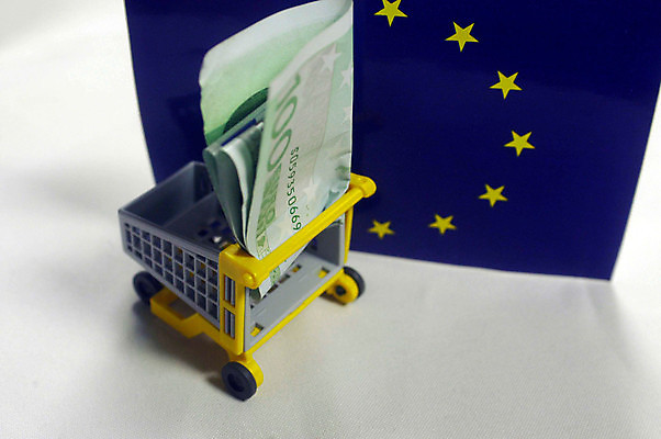 포토 JPG 해외이미지 직업 유럽 지폐 돈 회사 비즈니스 노동자 사람없음 금융 경제 쇼핑 세일 동전 유로 재산 상품 종업원 무역 투자 가치 획득 계좌 수입 예산 유럽연합 포스기 비용 해외포토 나라 산업 기계 파일형식 이미지허브