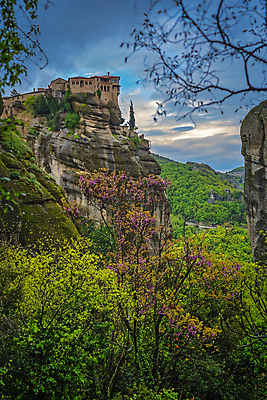 포토 JPG 해외이미지 구름 전통 기독교 종교 건축양식 풍경 사람없음 교회 놀람 시골 역사 재산 정상 큼 그리스 언덕 신성 지역 격려 수도원 그리스인 복잡 수녀원 옛날 회랑 메테오라 해외포토 자연요소 서양인 건축물 건축 감정 유럽 컨셉 종교건축 모션 표정 건물 금융 세계문화유산 복도 크기 파일형식 이미지허브