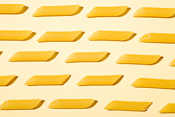 포토 JPG 해외이미지 사람없음 일렬 노란배경 펜네 해외포토 백그라운드 파스타 노란색 파일형식 이미지허브