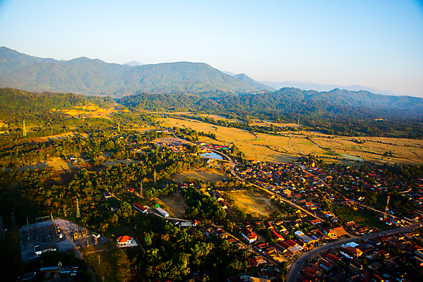 포토 JPG 해외이미지 구름 리본 여행 백그라운드 컨셉 패턴 자연 하늘 산 사람없음 야외 장식 여름 파란색 빛 컬러풀 햇빛 희망 페인트 자유 수확 축하 뜨거움 그룹 큼 다발 오브젝트 엽서 쇼 라오스 풍선 멀티 헬륨 힙스터 해외포토 자연요소 계절 패션 감정 아시아 컬러 무늬 농업 태양 원소 크기 편지 생태계 파일형식 이미지허브