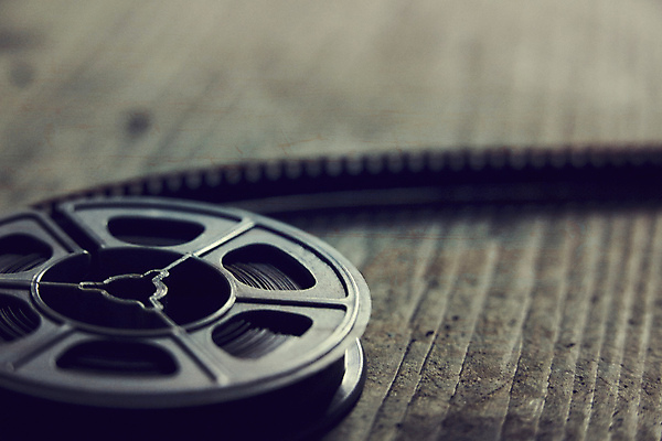 포토 JPG 해외이미지 산업 조각 백그라운드 모션 미술 사람없음 목재 빛 카메라 검은색 장비 추위 수확 흰색 영화관 극장 필름 영화 오브젝트 그림 복고 롤 테이프 실타래 영사기 동영상 얼레 할리우드 부정적 옛날 추 해외포토 나무 감정 컬러 농업 재료 문화예술 문구용품 전자제품 로스앤젤레스 파일형식 이미지허브