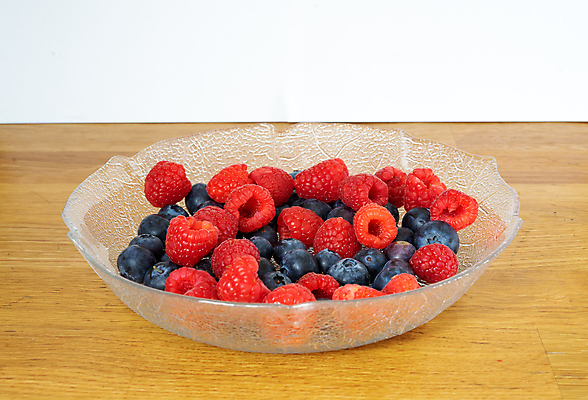 포토 JPG 해외이미지 열매 음식 백그라운드 다이어트 과일 재료 자연 탁자 딸기 디저트 건강 사람없음 목재 빨간색 여름 파란색 컬러풀 정원 검은색 수확 신선 그룹 사발 시장 달콤 맛 혼합 수집 먹기 유기농 블루베리 산딸기 블랙베리 흙더미 내추럴 건포도 구스베리 섞기 숙성 스무디 디톡스 해외포토 나무 식물 웰빙 계절 음료 컬러 가구 컨셉 농업 모션 포도 흙 사기그릇 생태계 건과일 파일형식 더미 이미지허브