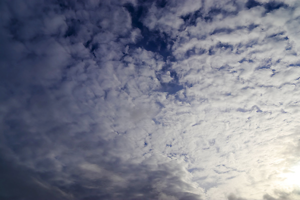포토 JPG 해외이미지 구름 백그라운드 컨셉 자연 하늘 날씨 불꽃 파노라마 풍경 사람없음 야외 여름 파란색 빛 햇빛 태양 우주 맑음 어둠 일몰 공백 흰색 분위기 폭풍 천국 솜털 흐림 광 카피스페이스 해외포토 자연요소 계절 컬러 불 촬영기법 노을 생태계 파일형식 이미지허브