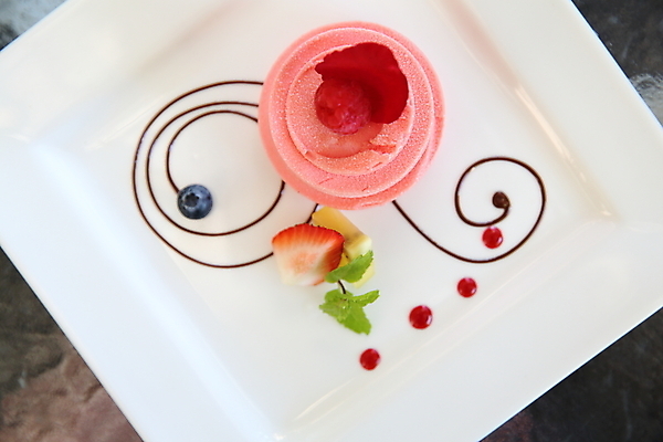 포토 JPG 해외이미지 접시 열매 음식 분홍색 조각 백그라운드 크리스마스 밭 과일 딸기 휴가 디저트 건강 사랑 요리 사람없음 장식 빨간색 초록색 장미 케이크 빵집 흰색 축하 신선 생일 달콤 맛 굽기 크림 밀가루 부드러움 스펀지 고립 바닐라 페스츄리 핸드메이드 해외포토 식물 식기 기념일 꽃 감정 빵 컬러 컨셉 농업 상점 감각 가루 구이 파일형식 이미지허브