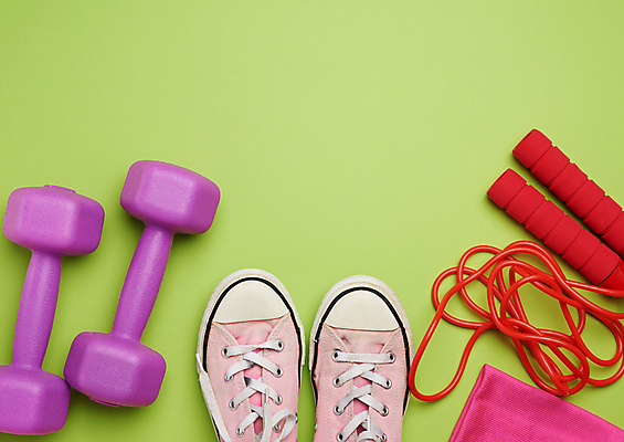 포토 JPG 해외이미지 라이프스타일 백그라운드 운동화 사람없음 초록색 건강관리 아령 스니커즈 줄넘기 초록배경 해외포토 컬러 신발 건강 관리 생활 운동 파일형식 이미지허브