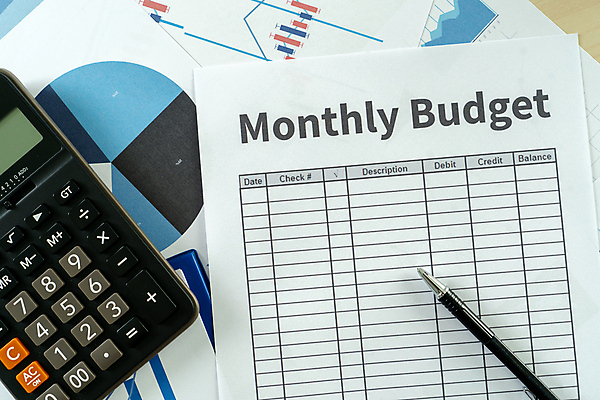 포토 JPG 해외이미지 사람없음 펜 자료 저축 계산기 계획 문서 해외포토 컨셉 문구용품 금융 필기구 장비 파일형식 이미지허브