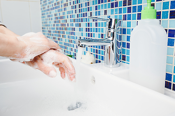 포토 JPG 해외이미지 손 여자 한명 성인 신체부위 거품 비누 손씻기 위생관리 성인여자한명만 코로나바이러스 해외포토 1 관리 사람 위생용품 바이러스 씻기 여자한명만 성인여자만 파일형식 이미지허브