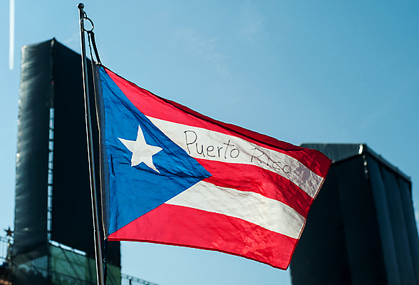 포토 JPG 해외이미지 바다 백그라운드 바람 사람없음 파란색 미국 자유 흰색 깃발 직물 심볼 사인 애국심 고립 무료 스페인어 전국 해외포토 자연요소 컬러 컨셉 북아메리카 날씨 파일형식 이미지허브