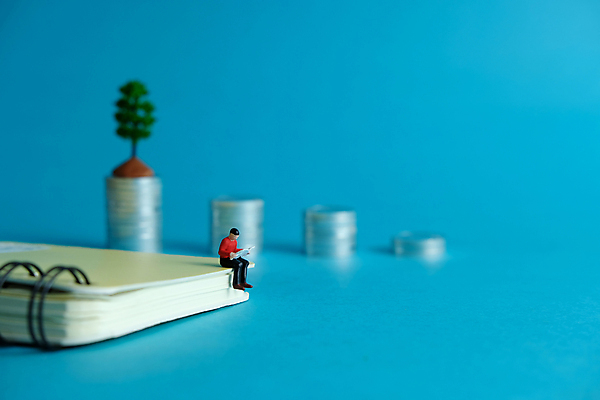 포토 JPG 해외이미지 식물 백그라운드 컨셉 돈 의자 비즈니스 사다리 학교 사람 사람없음 금융 경제 사무실 독서 숫자 쌓기 계단 동전 미니어처 피규어 성장 절약 시장 계획 투자 이익 해결 회계 대출 빚 경영 골 세금 수입 옛날 해외포토 문자 교육 가구 모션 모형 도구 재산 파일형식 이미지허브