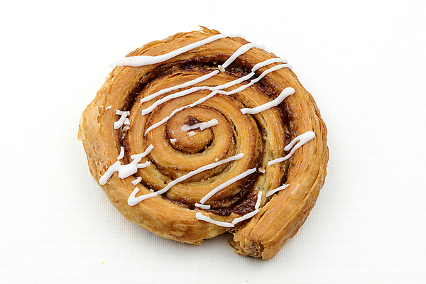 포토 JPG 해외이미지 접시 음식 백그라운드 디저트 요리 사람없음 사무실 파티 케이크 빵집 소용돌이 흰색 신선 달콤 맛 아침식사 두루마리 롤 점심식사 고립 시나몬 페스츄리 해외포토 식기 빵 컬러 컨셉 비즈니스 이벤트 상점 식사 회오리 파일형식 이미지허브